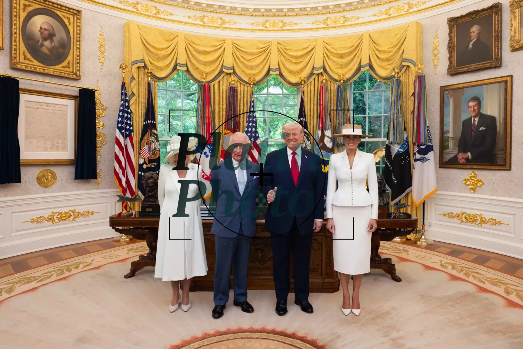 El Presidente Donald J. Trump la ceremonia llegada Reyes de Inglaterra/President Donald J. Trump attended the ceremony for the arrival of the King and Queen of England
