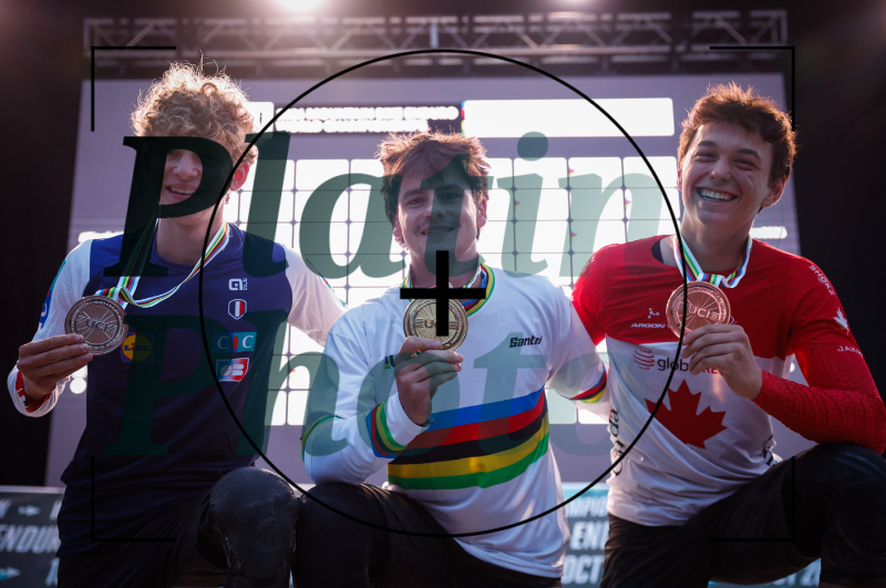 Gilchrist y Richter se imponen y la Finale Outdoor Region se corona campeona del mundo de enduro de montaña UCI 2026
